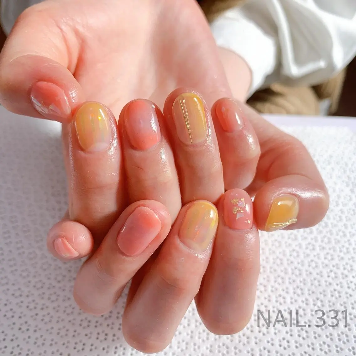 ネイル キラキラネイル 持ち込み ニュアンスネイル ショートネイル ストーンネイル Nail 331のネイルデザイン