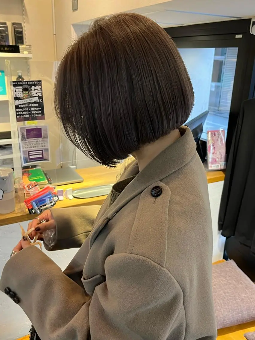 ワンカラーで!透明感カラー🩵+トリートメント🉐の写真