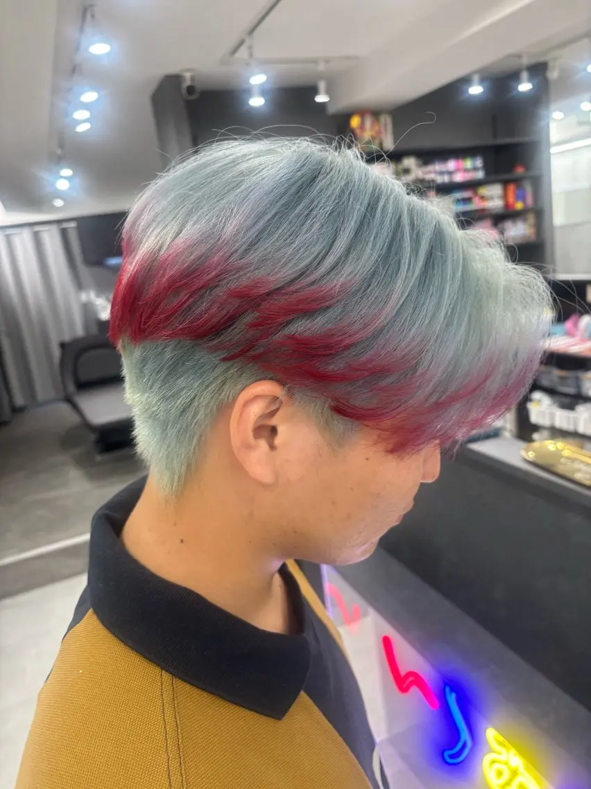 カラー 伊藤 陽菜のヘアスタイル