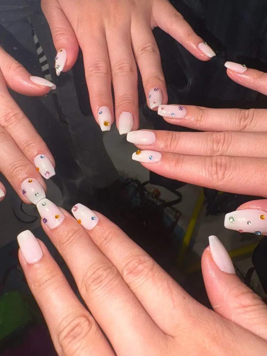 ネイル ストーンネイル 33nail✴️栄 スミレ❇️Gel-xのネイルデザイン