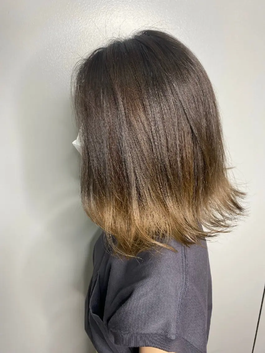 ミディアム カット ヘアカラー 新村 泰幸のヘアスタイル