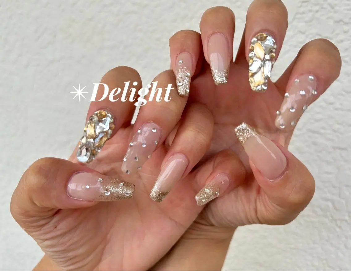 ロング ネイル ハンドネイル フットネイル ✴︎ Delightのネイルデザイン