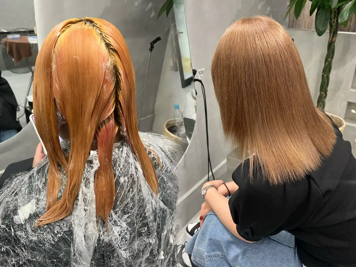 セミロング 縮毛矯正 ヘアカラー デザイン🥇複雑履歴 ハイトーン特化のヘアスタイル