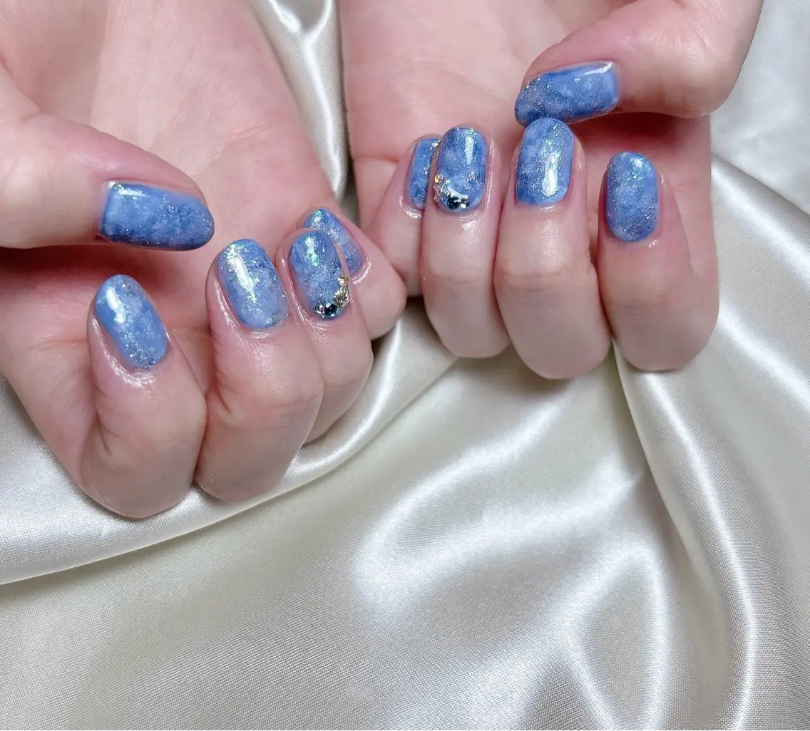 ネイル ニュアンスネイル 夏ネイル ハンドネイル FLARE NAIL フレアネイルのネイルデザイン