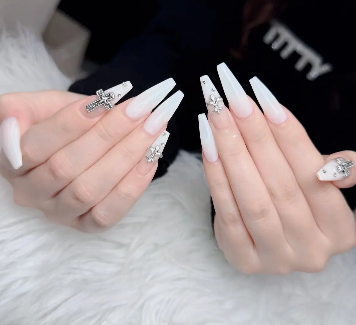 ネイル アートネイル フレンチネイル ジェルネイル 韓国ネイル マグネットネイル ハンドネイル Lenie Nail Okuboのネイルデザイン