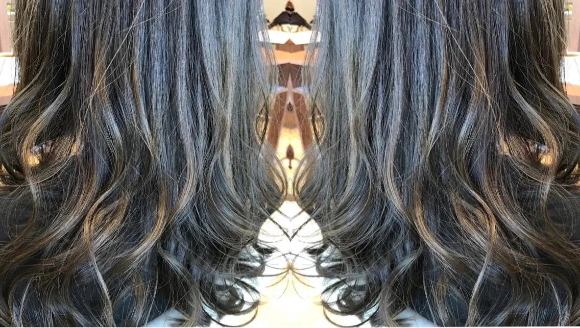 セミロング カラー 湯浅  隆のヘアスタイル
