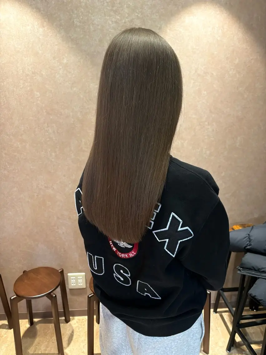 セミロング カラー ベージュカラー ブリーチ カット ヘアカラー トリートメント 椙山 沙南子のヘアスタイル