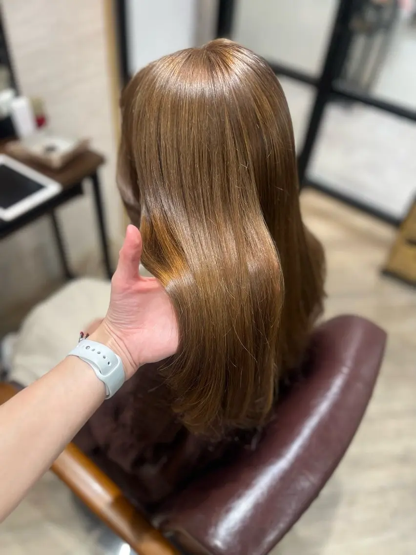 ロング カラー ベージュカラー ミルクティーベージュ 🫧ぷる艶カラー🫧 Yuubi🦩のヘアスタイル