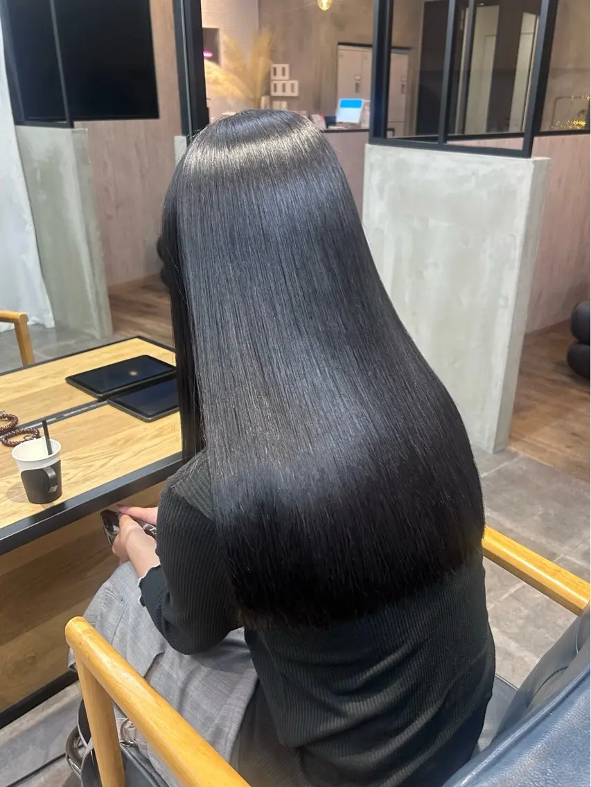 【サラ艶❄️】艶カラー+6ステップトリートメントの写真