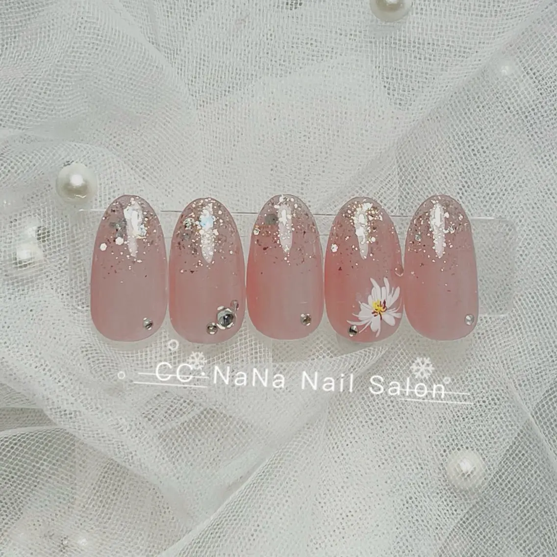 🉐【1日1名限定💓見れてる今お得】✨Newデザイン🌸お花ネイル☘️お花見ネイル🌸の写真