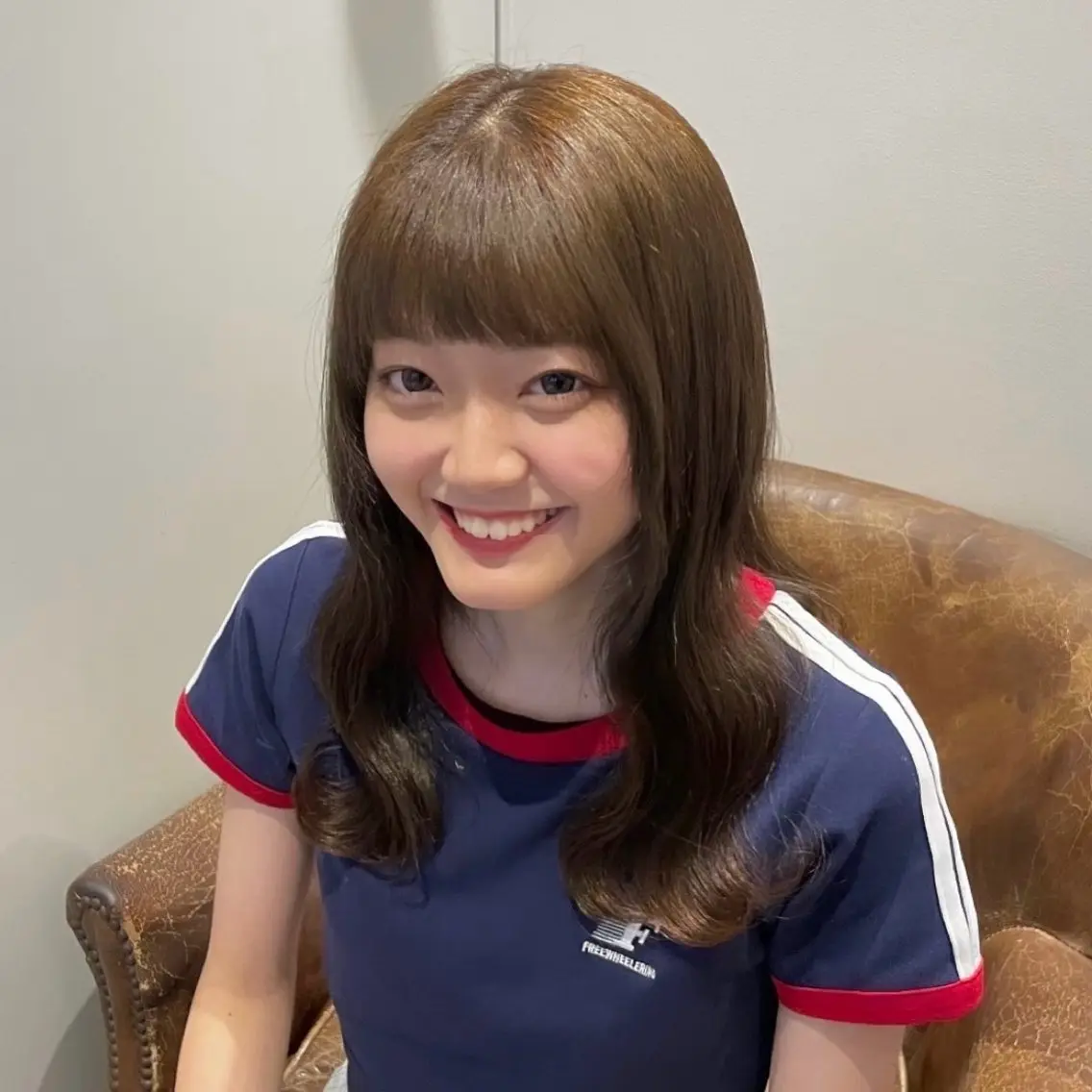 セミロング カット ヘアカラー 透け感カラー/レイヤ ーAI🪽🩵のヘアスタイル