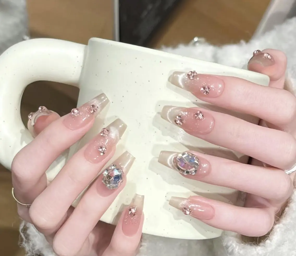 ネイル ハンドネイル Pure&Rich Nailのネイルデザイン