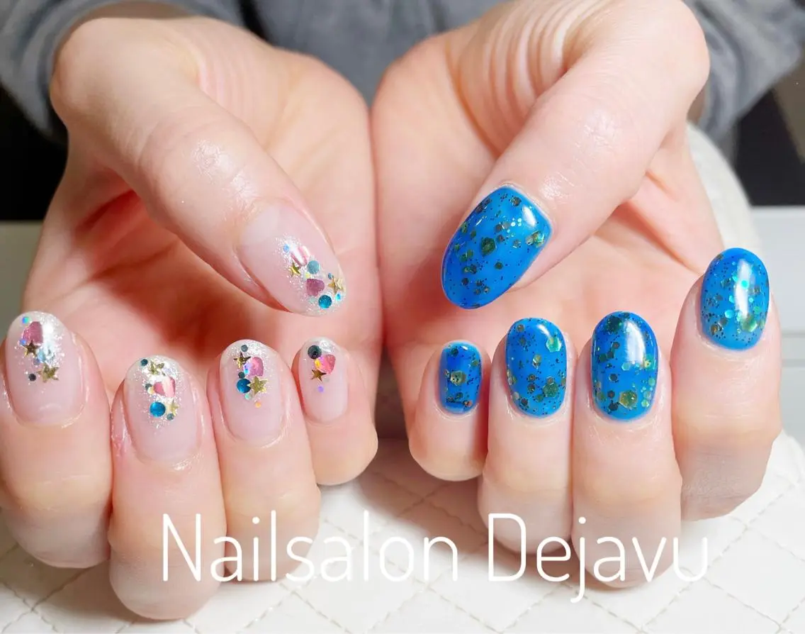ネイル アートネイル クリアネイル ラメ(グリッター) ワンカラーネイル Nail salon Dejavu 🌿のネイルデザイン