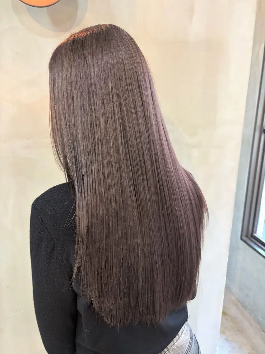 🦋 ブリーチカラー + カット + アミノリペアトリートメントの写真