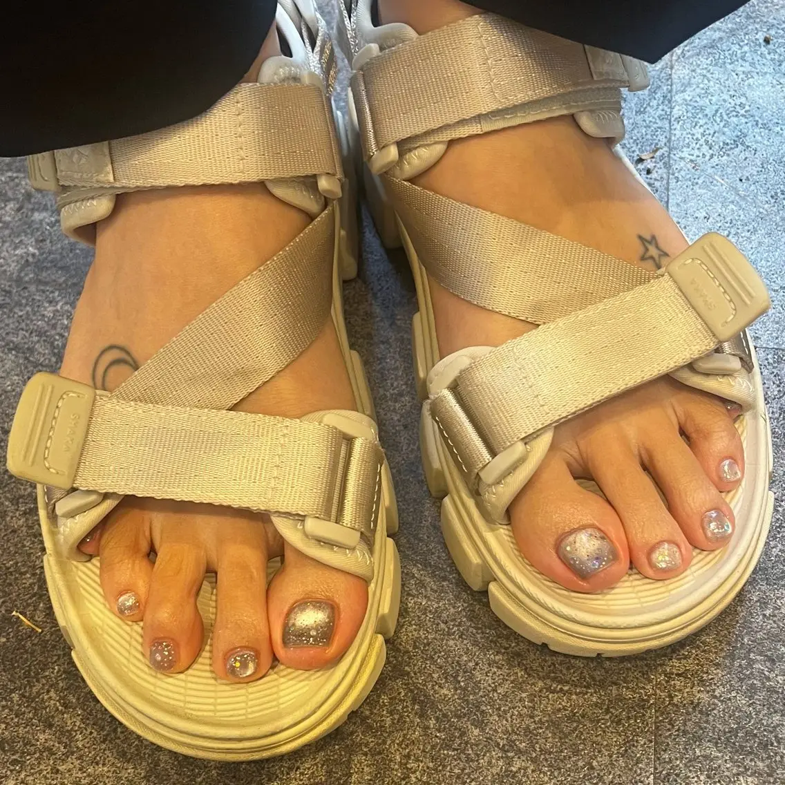 【オフなし】フットネイル マグネットワンカラーの写真