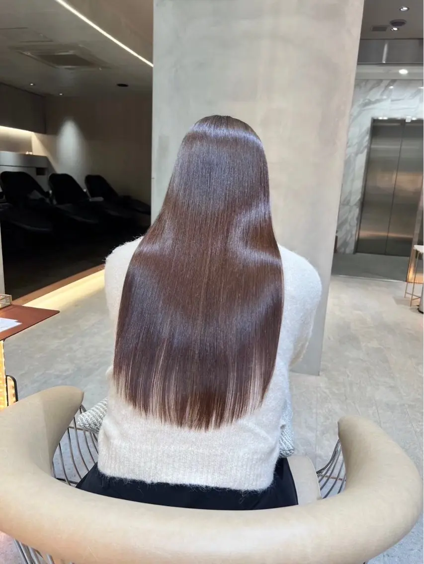 ロング カット 縮毛矯正 トリートメント 🦋高屋敷陸🦋 レイヤー/ハイトーンのヘアスタイル