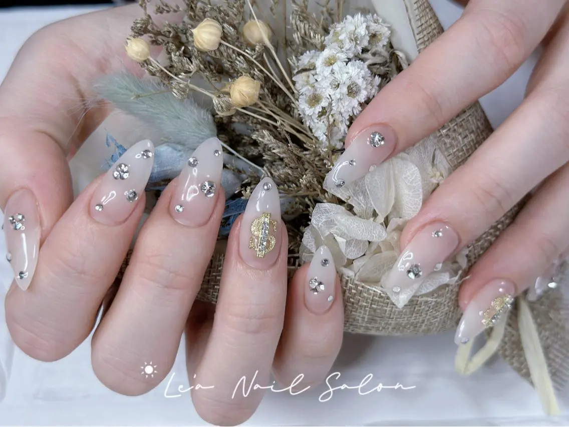 セミロング カラー ネイル Le’a NailSalonのネイルデザイン