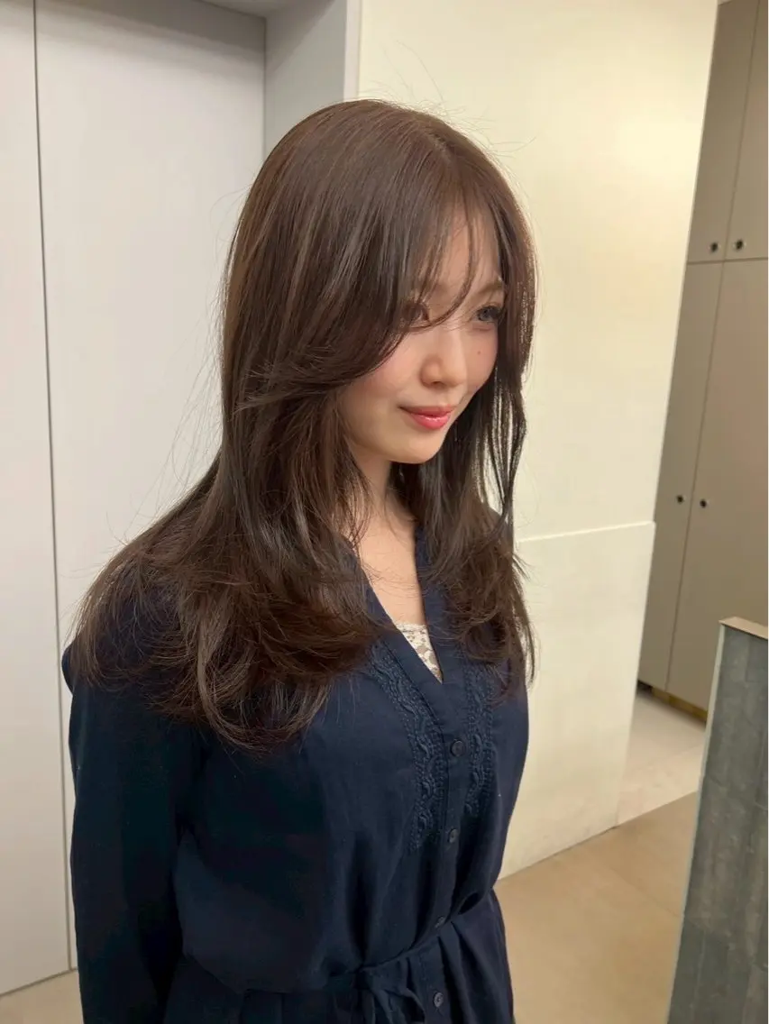 ロング ヘアカラー トリートメント いろは🧤 カラーモデル/栄のヘアスタイル