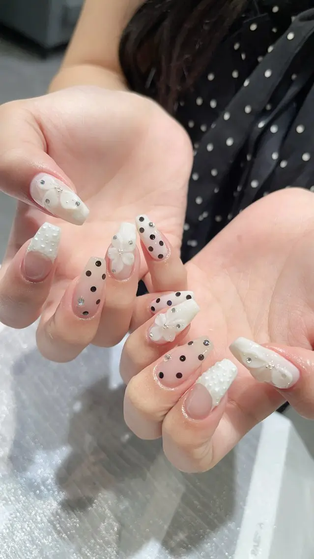 ネイル ハンドネイル SHE Nailのネイルデザイン