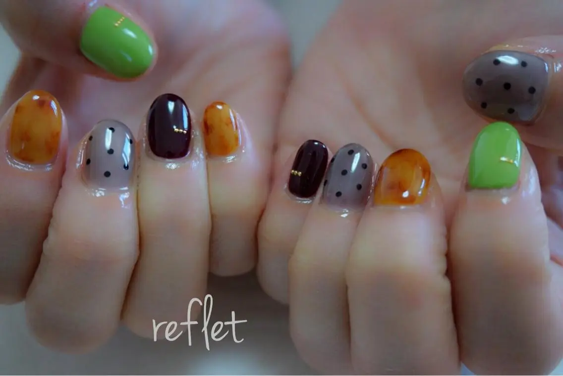 ネイル べっ甲ネイル ドット ハンドネイル reflet nailのネイルデザイン