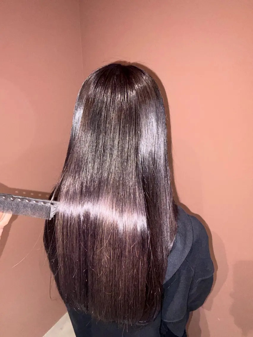 ロング カラー ヘアカラー inity Enaのヘアスタイル