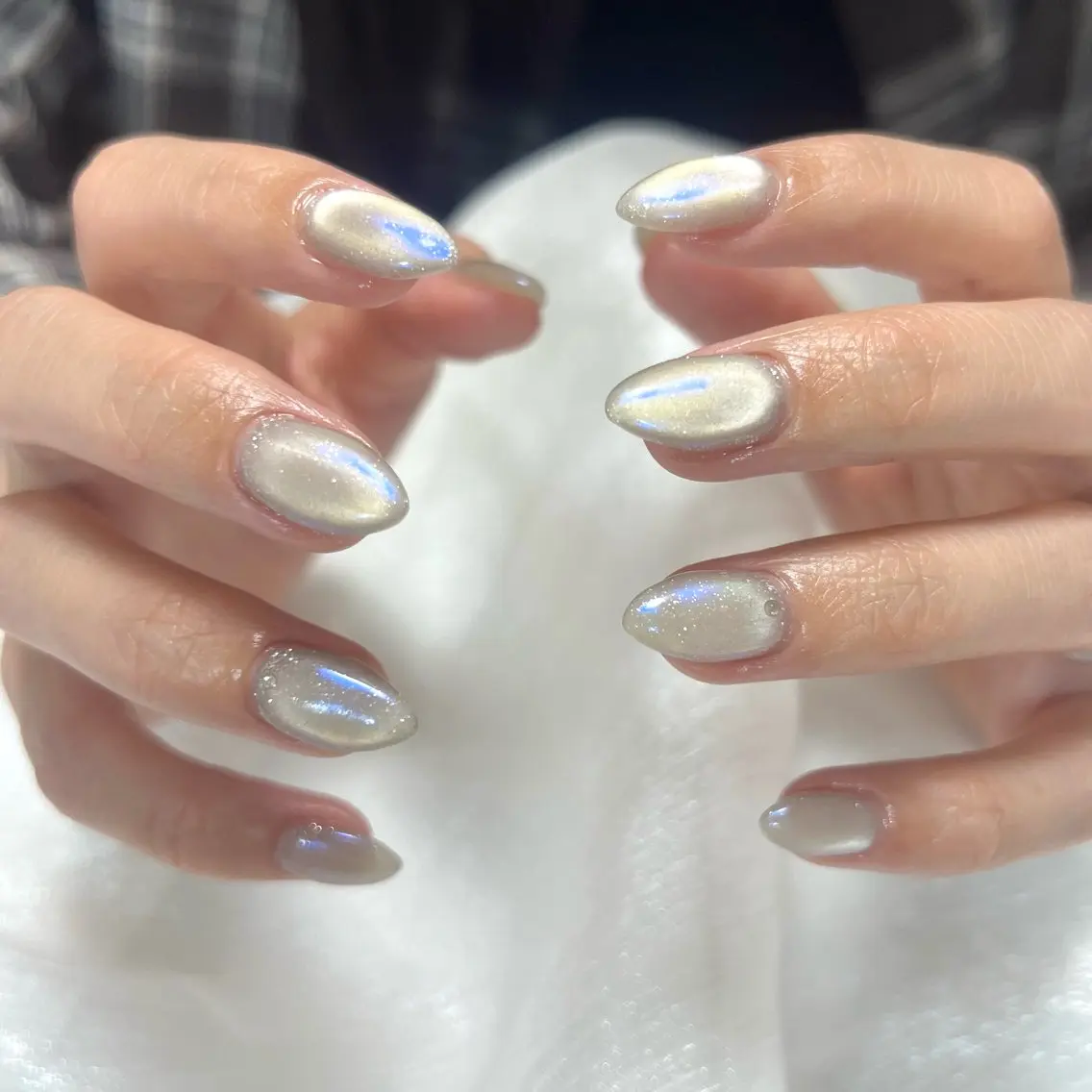 ネイル マグネットネイル LACHIC NOZOMIのネイルデザイン