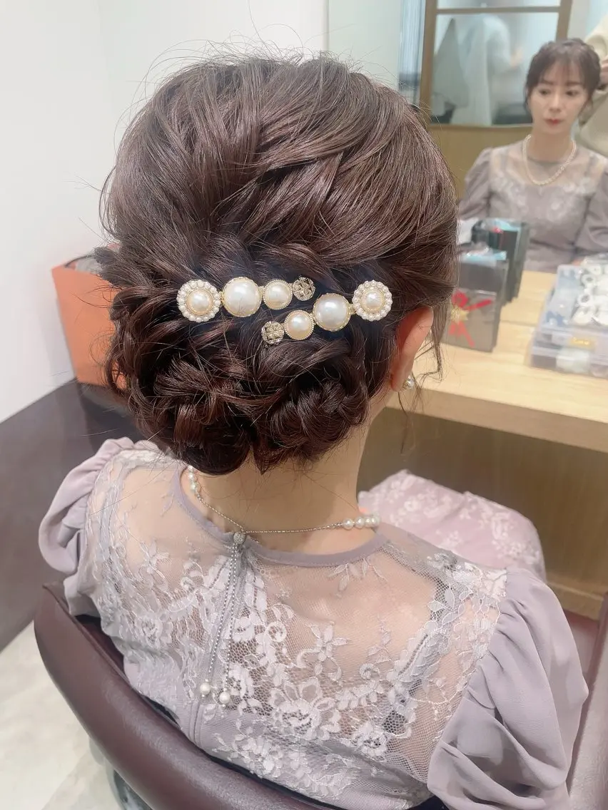 セミロング ヘアアレンジ 結婚式・ブライダル ヘアセット 新宿三丁目アイドル ヘアメイクたでぬまのヘアスタイル