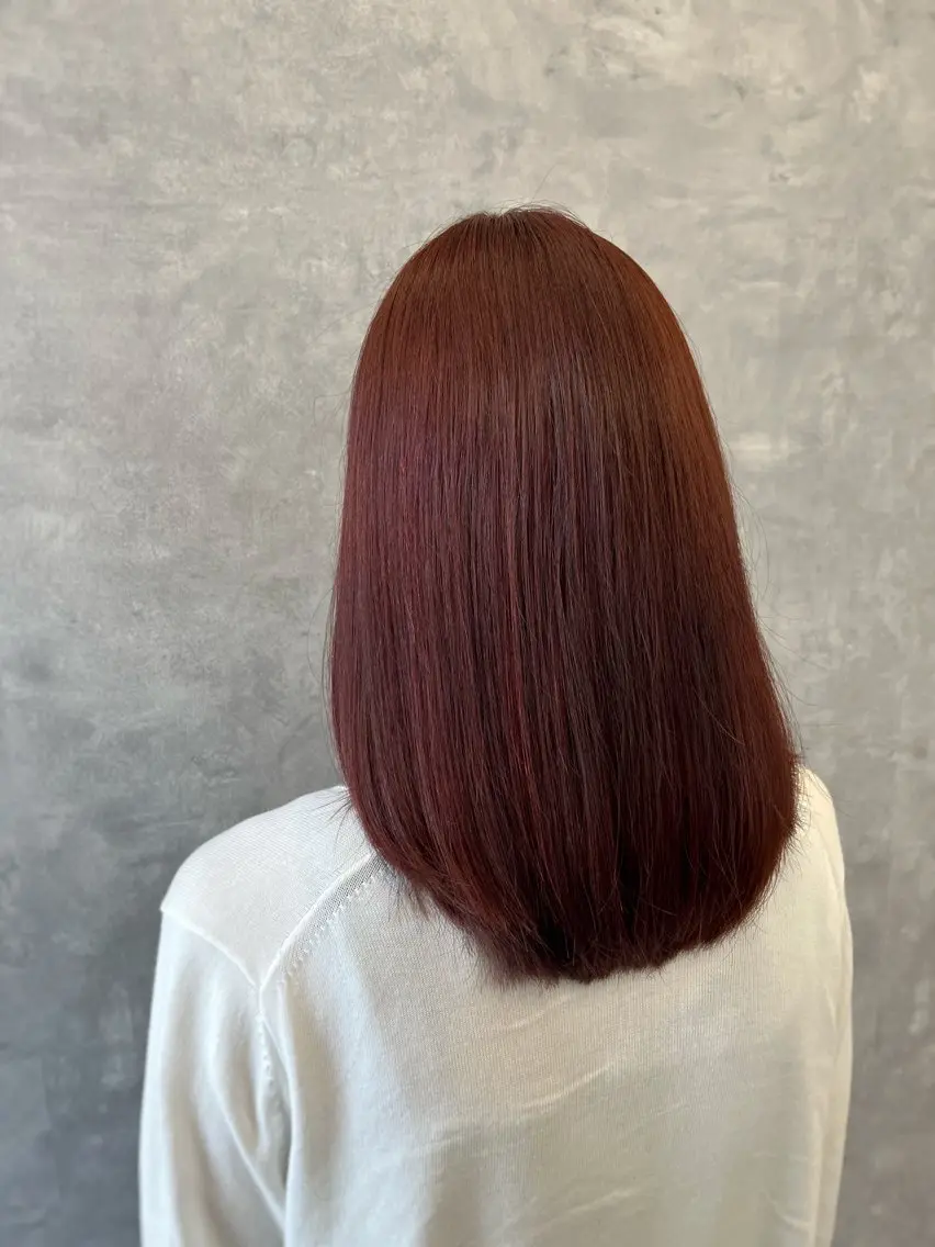 ミディアム カラー ブラウンカラー レッドカラー レッドブラウン NUMBER 天王寺 🌼yuriのヘアスタイル