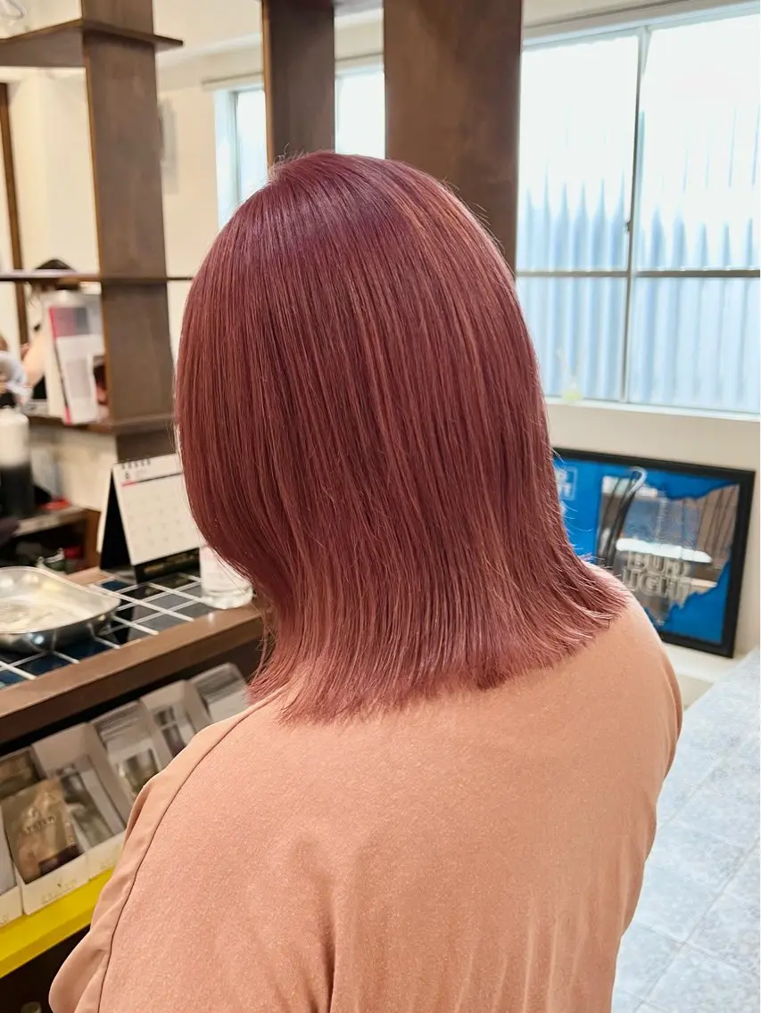 ミディアム カット ヘアカラー Ami ケアブリーチ/表参道のヘアスタイル