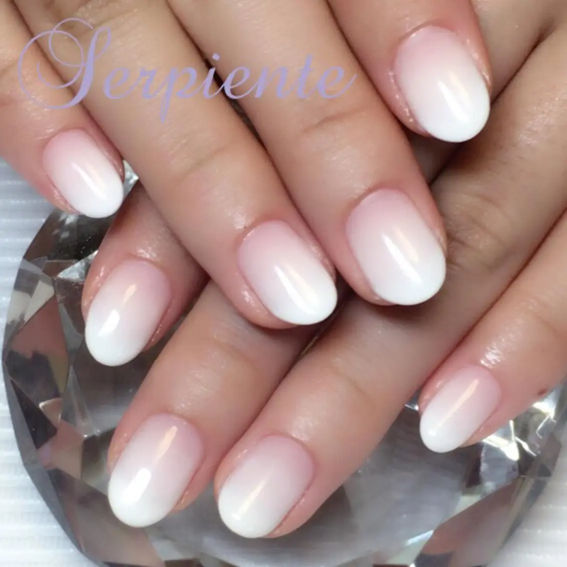 ネイル ハンドネイル Nail salon Serpienteのネイルデザイン