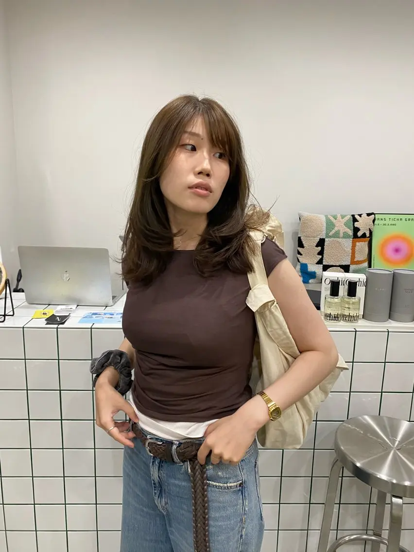 ミディアム カラー オリーブカラー ひな子　江坂美容室 カラーモデルのヘアスタイル
