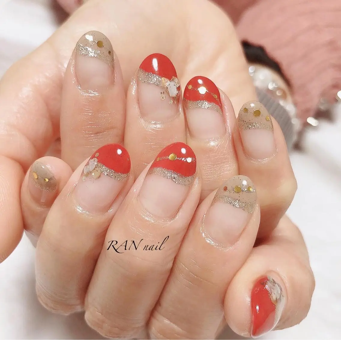 ネイル ブラウン フレンチネイル キラキラネイル 斜めフレンチ オフィスネイル RAN nailのネイルデザイン
