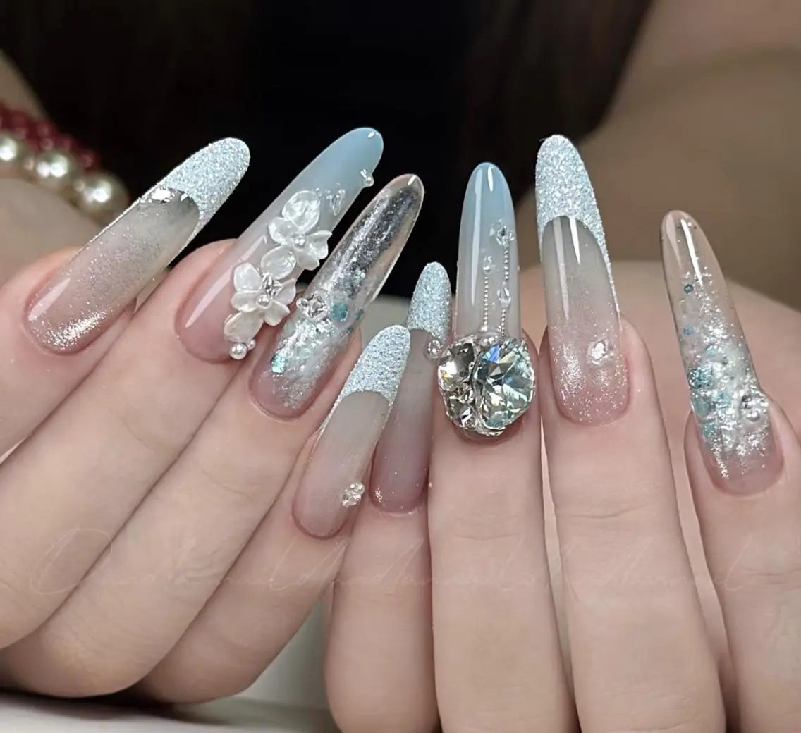 ネイル ハンドネイル 🎀 Ayaka_nailのネイルデザイン
