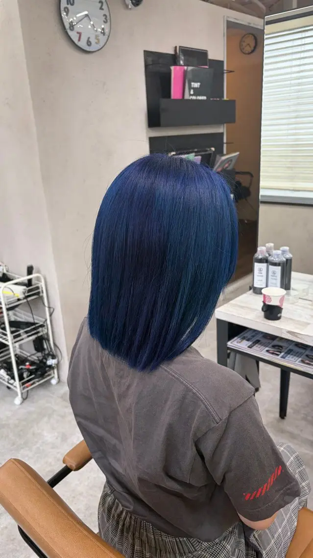 ミディアム カラー ヘアカラー ハイトーン/レイヤー MERI🫧🌙のヘアスタイル