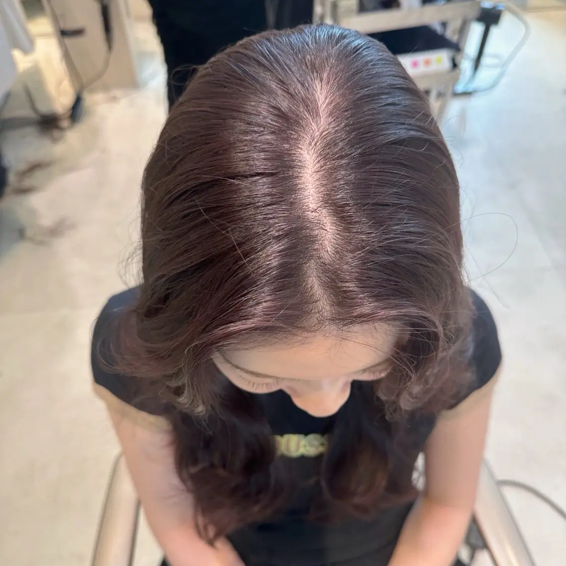 ロング カラー ラベンダーカラー カット ヘアカラー トリートメント 高橋大樹/グレー ジュ/ブリーチなしのヘアスタイル