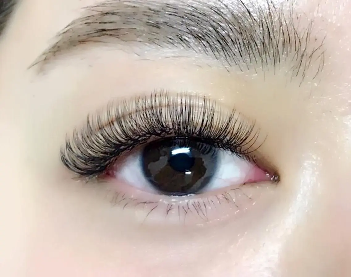 マツエク・マツパ ボリュームラッシュ アイラッシュサロン ロロマの眉毛・アイブロウイメージ