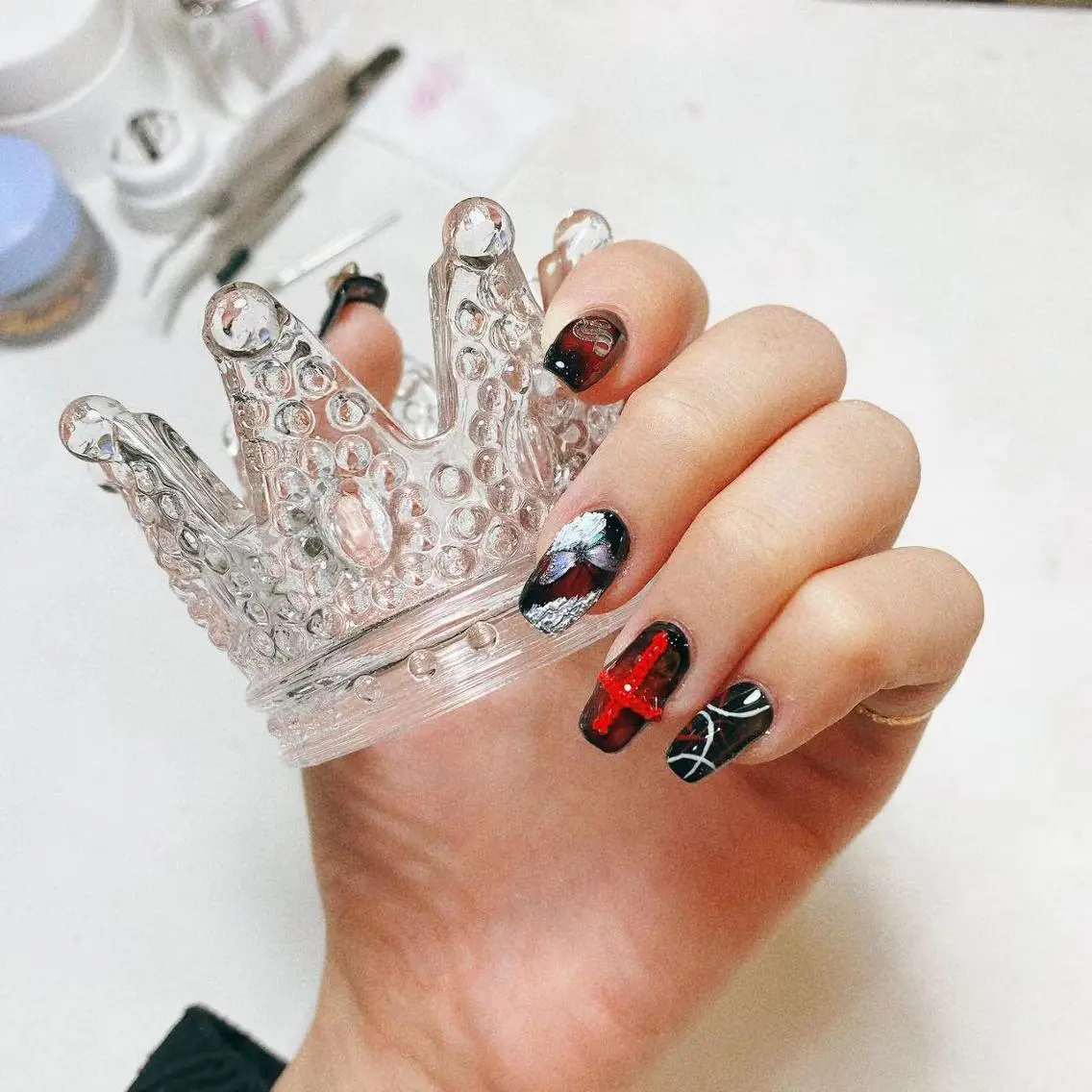 ネイル ハンドネイル ハンドケア 🦋 Queenieのネイルデザイン