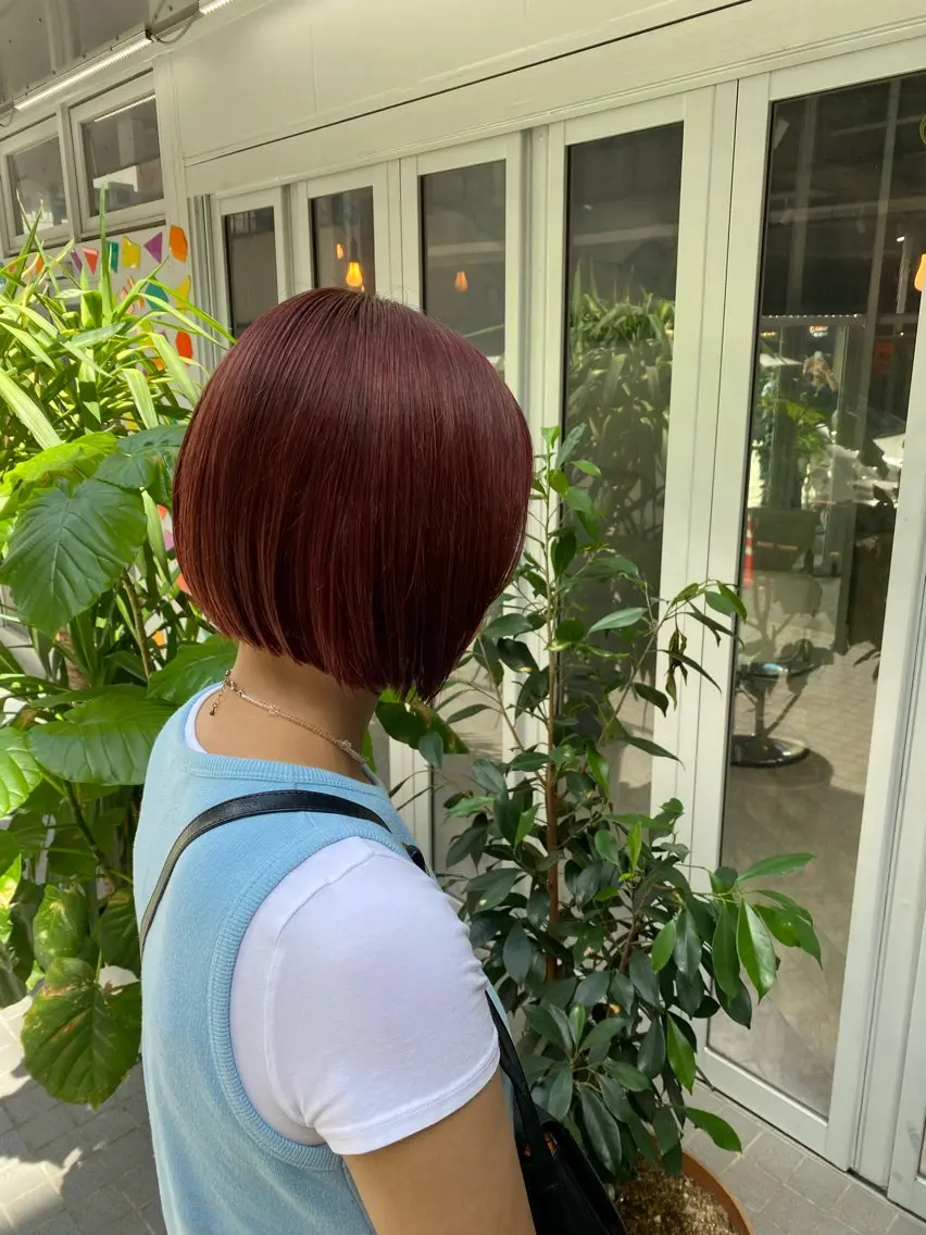 ショート カラー ブリーチ ボルドーカラー ケアブリーチ ボブ トリートメント カット ヘアカラー トリートメント Riganuts王子 Hayato✂︎のヘアスタイル