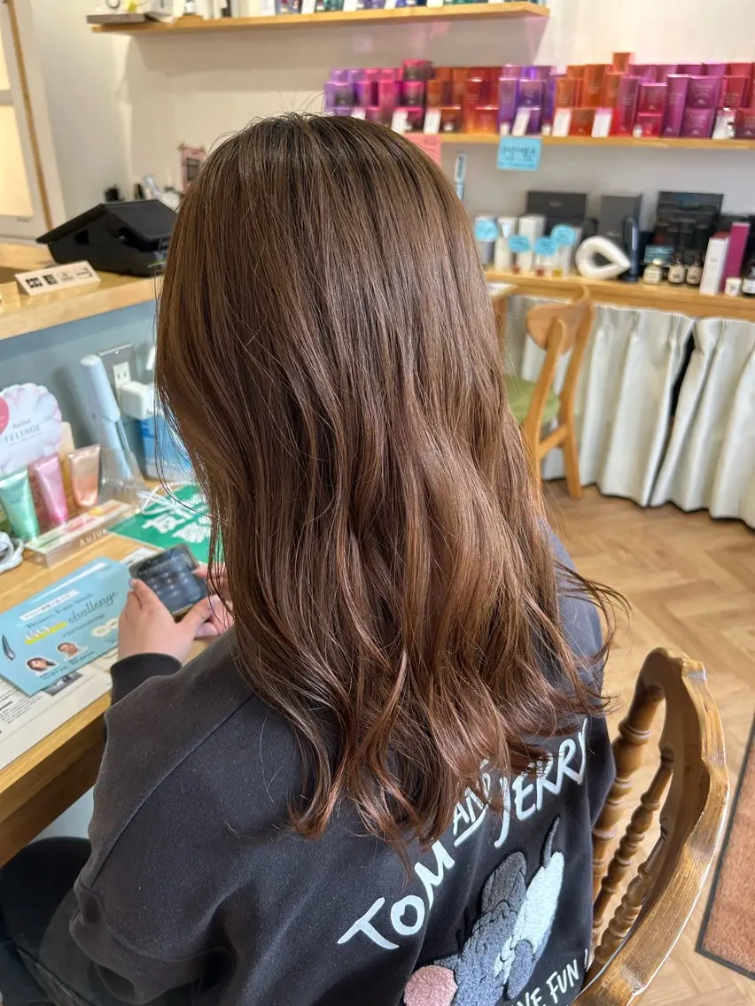 セミロング カラー merc.🌿✨ いとうりかのヘアスタイル