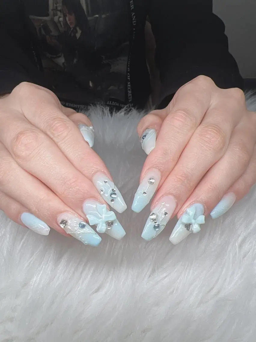 ネイル 長さ出し グラデーション 卒業式 キラキラネイル マグネットネイル ハンドネイル Lee Nailsのネイルデザイン