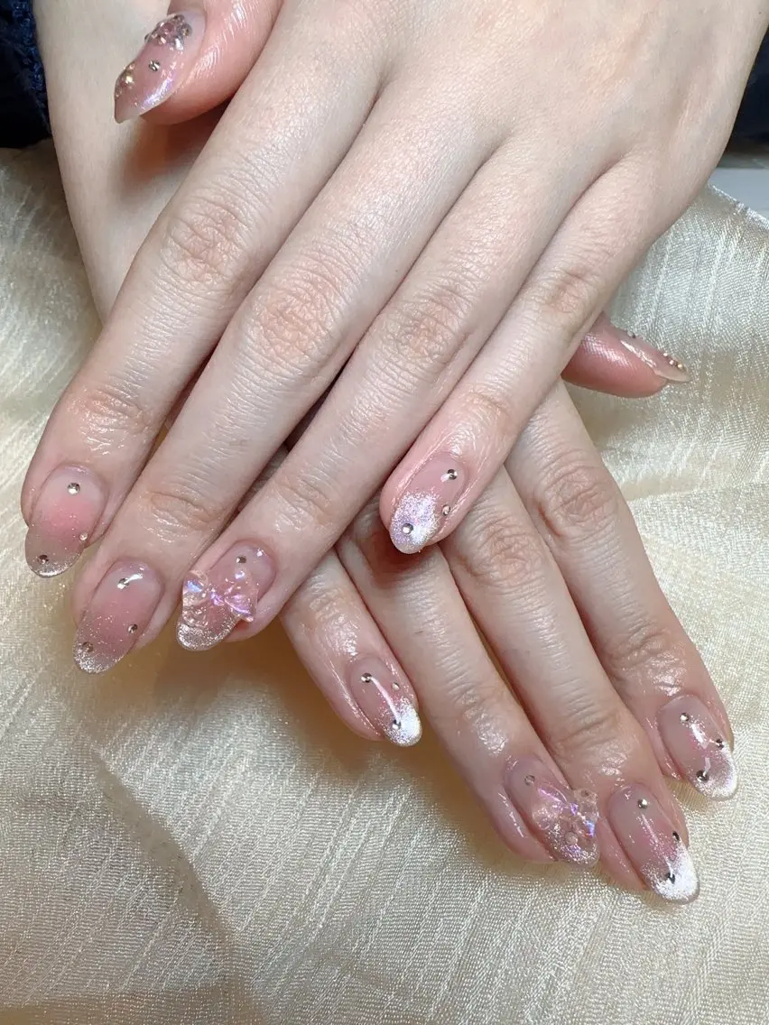 ネイル グラデーション 韓国ネイル ミラーネイル ニュアンスネイル リボン 恵比寿 The Nailのネイルデザイン