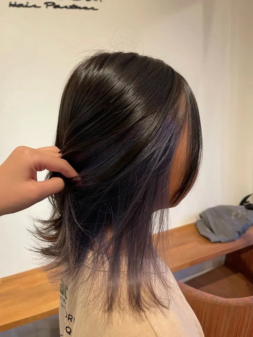 ミディアム カット ヘアカラー chill out 甲斐千尋のヘアスタイル