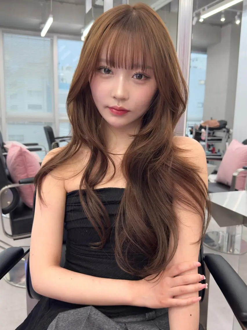セミロング miha HARVEYのヘアスタイル