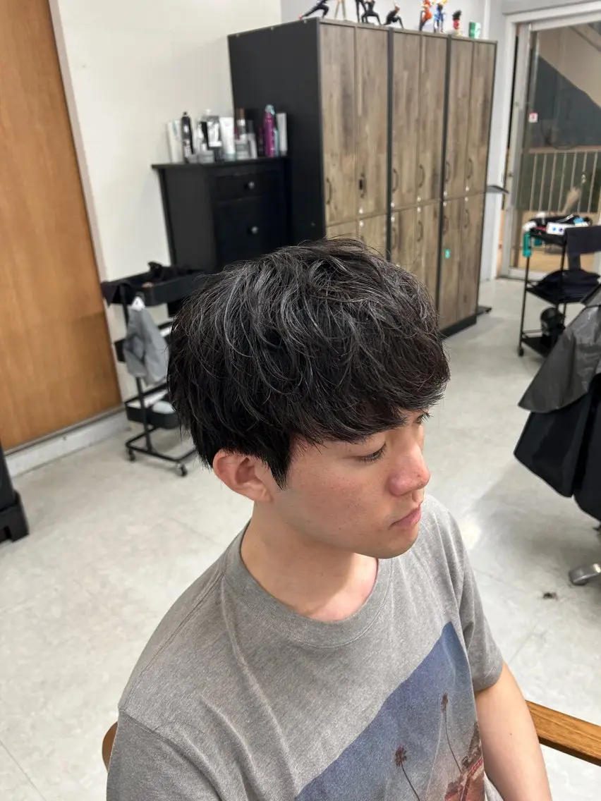 メンズ カット トリートメント ヘッドスパ ヘアセット カズキ🌼曲がる 縮毛矯正のヘアスタイル