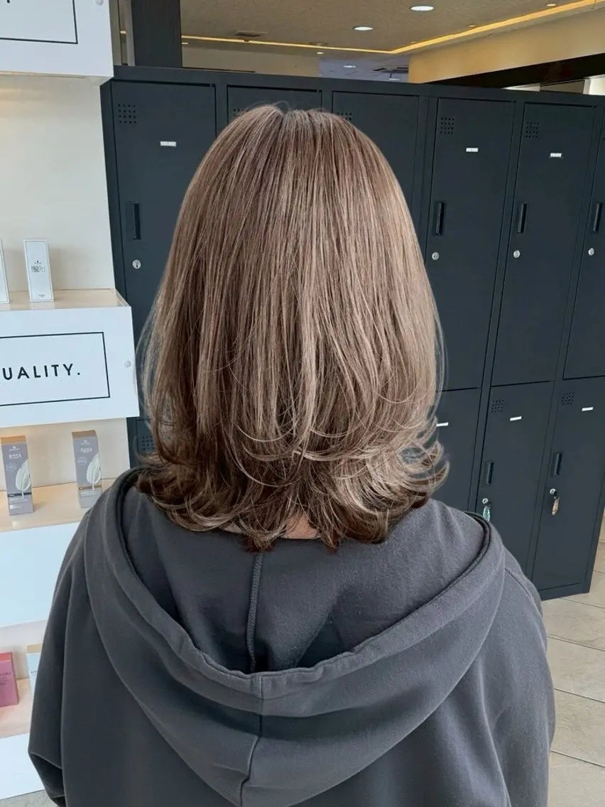セミロング カラー 🫧カラーモデル募集 純菜🫧のヘアスタイル