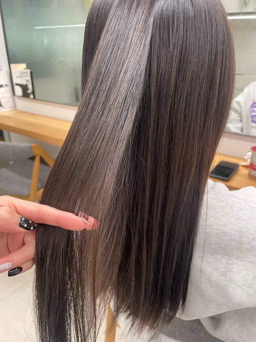 ロング カラー ブラウンカラー 透明感カラー ナチュラルブラウン クリスマス ヘアカラー 🌙赤み消し/韓国/ 艶カラー/suwaのヘアスタイル