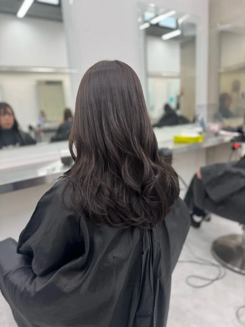 セミロング カラー カット ヘアカラー トリートメント ヘアセット 韓国トレンドカット カラー🤍しゅうじのヘアスタイル
