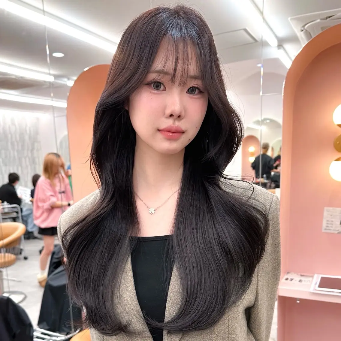 ロング カラー カット ヘアカラー トリートメント レイヤー🇰🇷小顔 見せ顔周り💕トモミのヘアスタイル