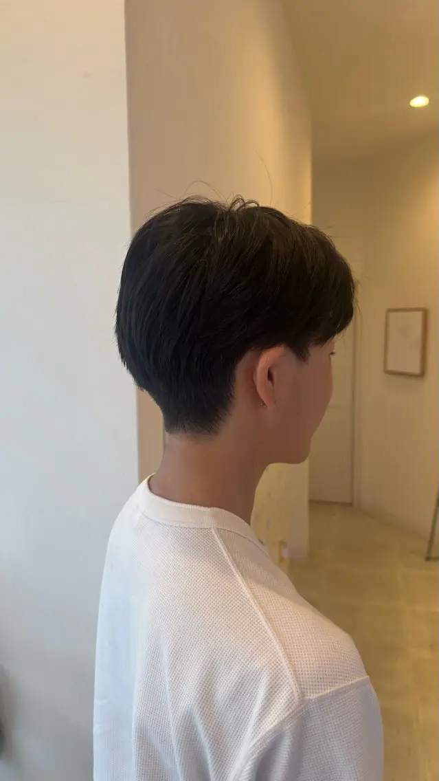 メンズ センターパート カット SARA高吉 華鈴のヘアスタイル