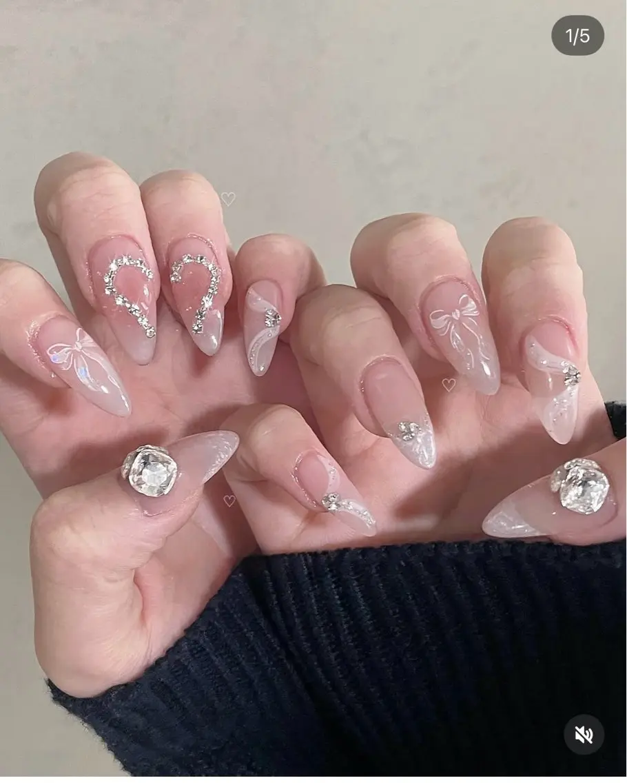 ネイル アートネイル ジェルネイル ガーリー キラキラネイル Nihonthy Nail 新宿のネイルデザイン